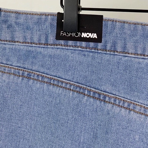 NWT Fashion Nova Going Bad High Rise Ripped Distressed Denim Shorts - Picture 8 of 9